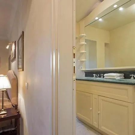 Signorelli Halldis Florence